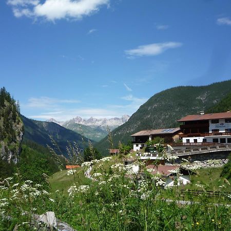 Gasthaus Alpenrose Gramais 外观 照片