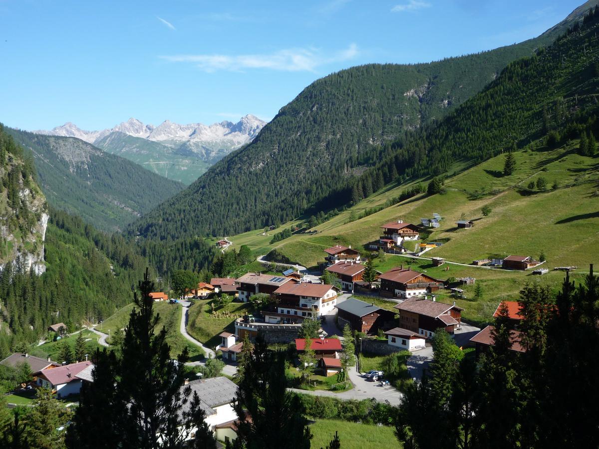 Gasthaus Alpenrose Gramais 外观 照片